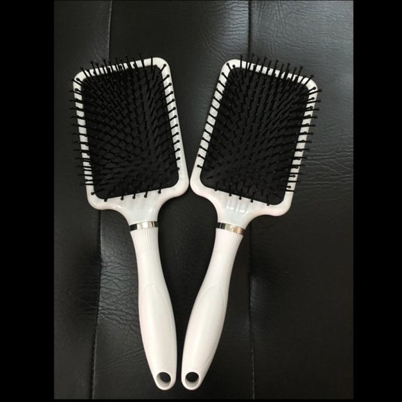 Rhinestone Handmade Diamond Massage Brush Monogram - Picture 4 of 8